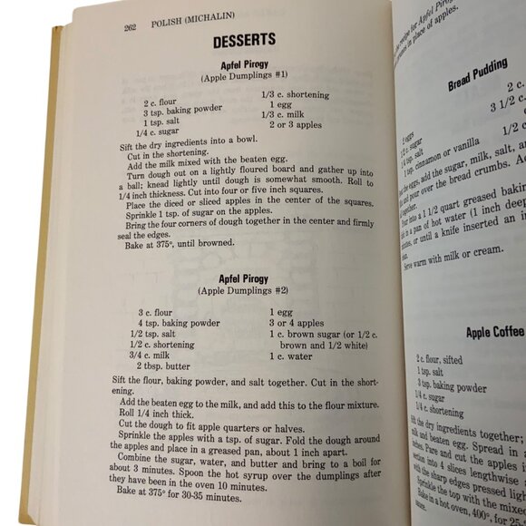 Melting Pot Of Mennonite Cookery Hardcover Edna Kaufman Vintage 1974 - Picture 11 of 12